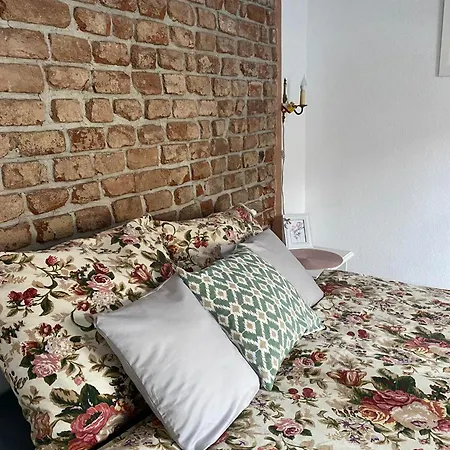 Zielona Roza Lantgård Wambierzyce